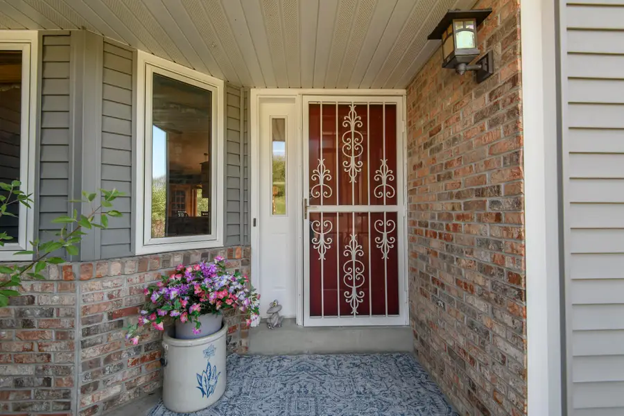 1801 Erin Ln, Waukesha, WI 53188 - #3
