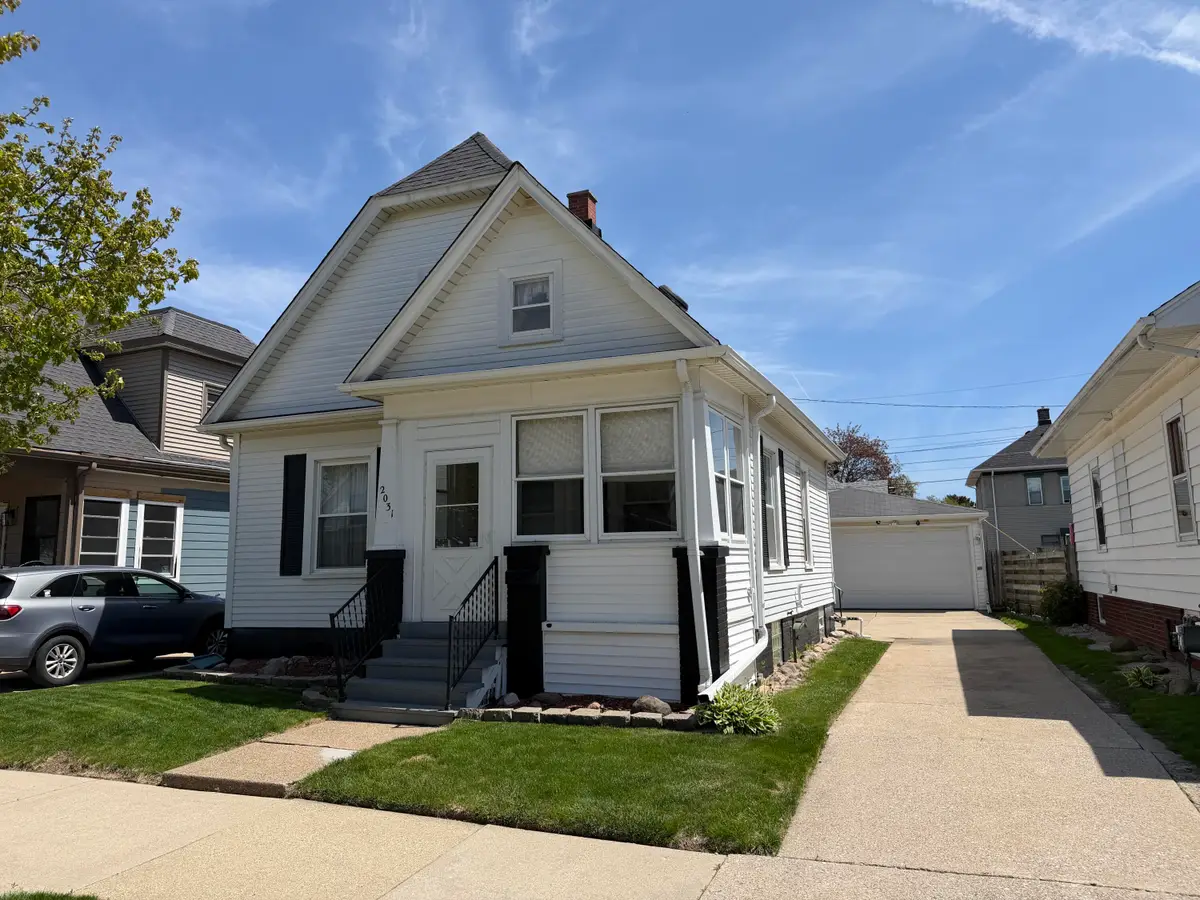 2031 Superior St, Racine, WI 53402 - #1