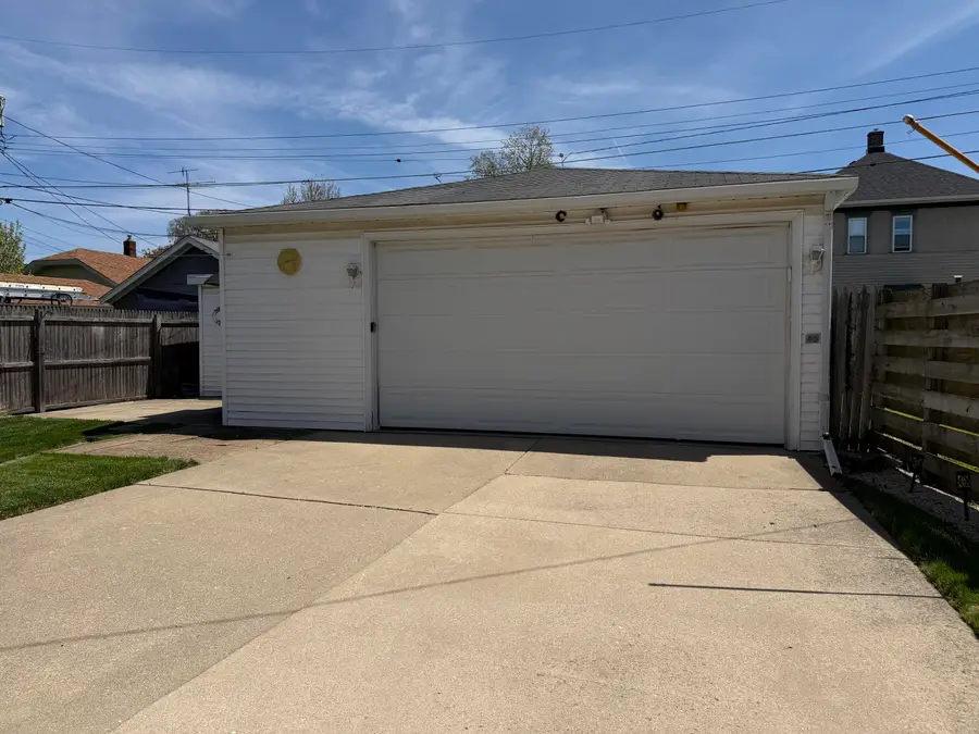 2031 Superior St, Racine, WI 53402 - #2