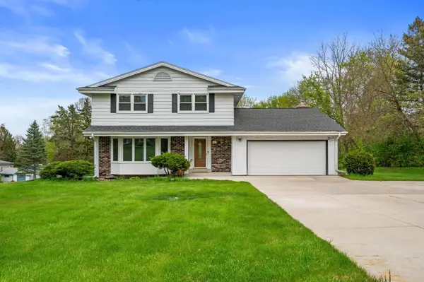 W256N5754 North Hill Dr, Lisbon, WI 53089