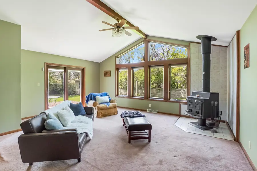 1232 Chippewa Dr, Waukesha, WI 53186 - #3