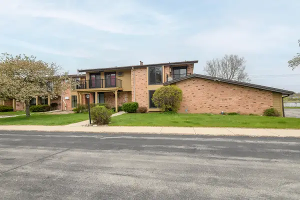 8749 N 72nd St, Milwaukee, WI 53223