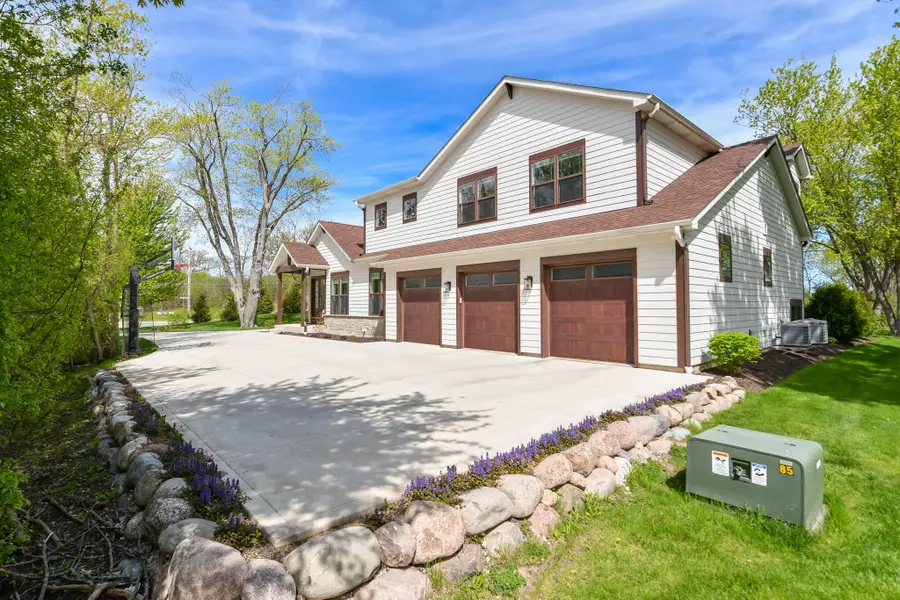 19872 79th St, Bristol, WI 53104 - #3