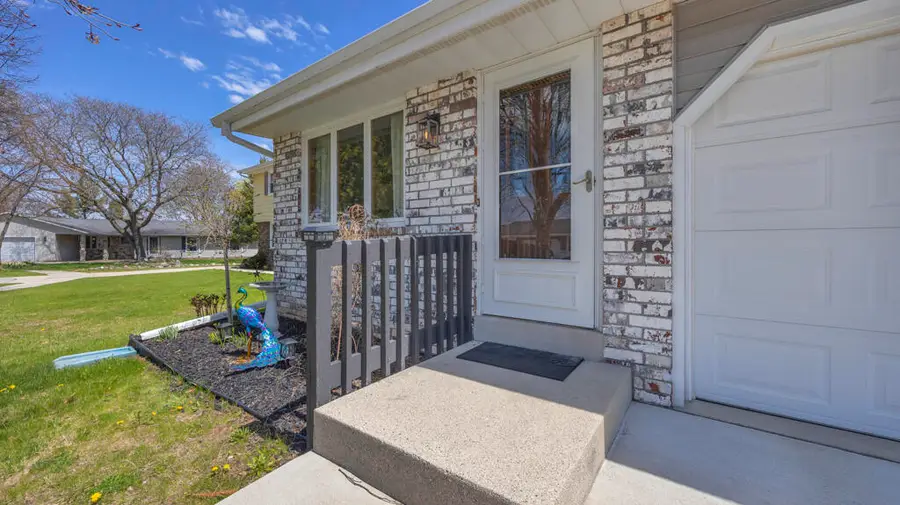 2211 N 37th St, Sheboygan, WI 53083 - #2