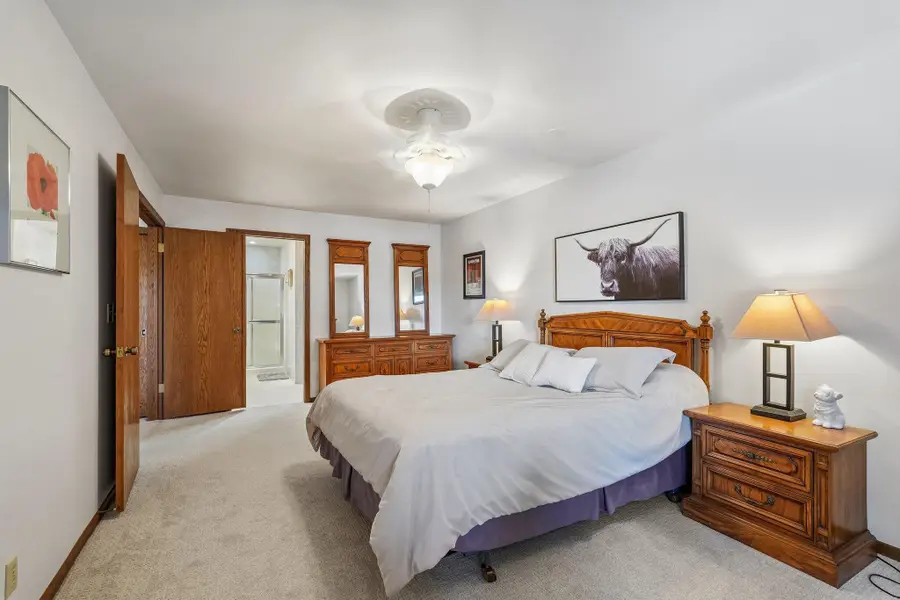 2101 W Good Hope Rd, Glendale, WI 53209 - #3