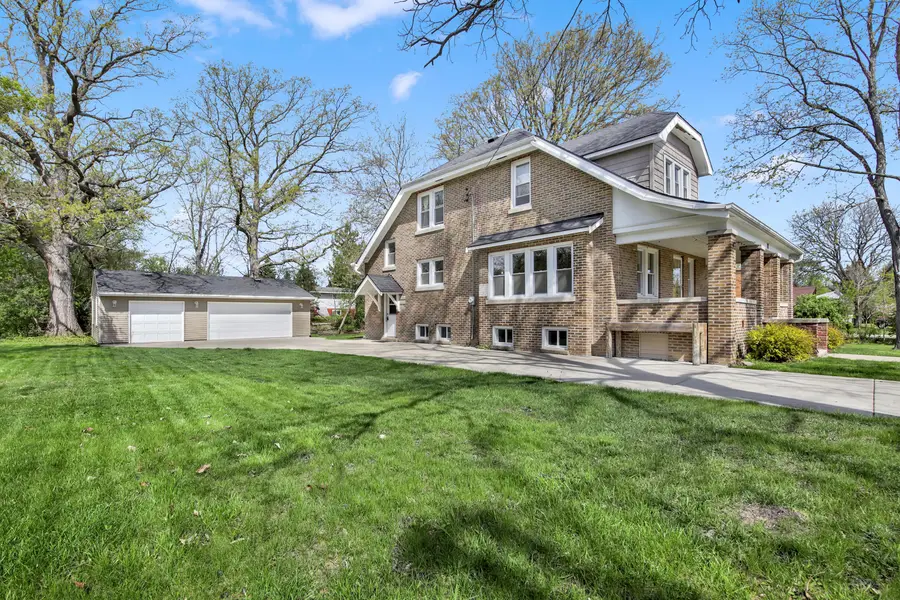 5075 S 35th St, Greenfield, WI 53221 - #2