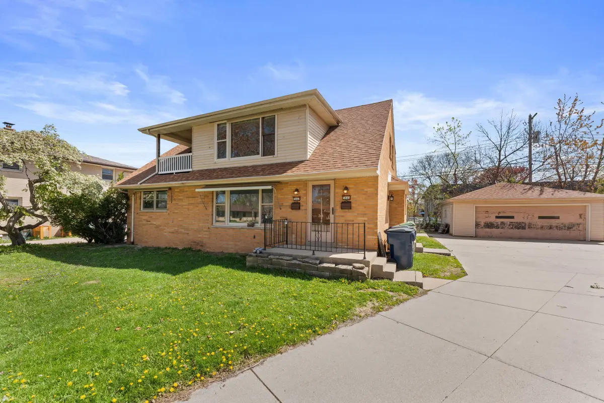3842 S 77th St, Milwaukee, WI 53220 - #1