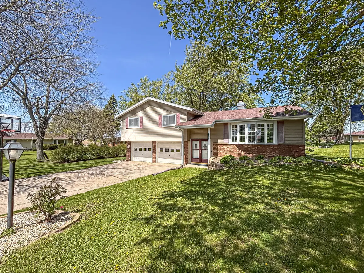 797 Circle Dr, Hustisford, WI 53034 - #1