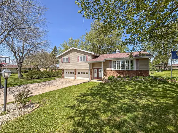 797 Circle Dr, Hustisford, WI 53034