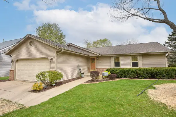 W154N7712 Pheasant Ln, Menomonee Falls, WI 53051