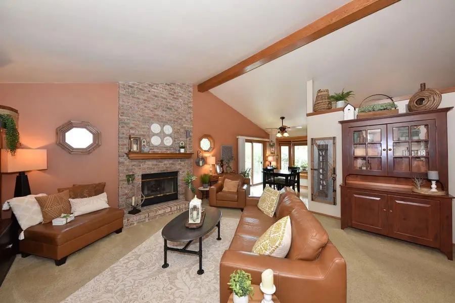 W154N7712 Pheasant Ln, Menomonee Falls, WI 53051 - #2