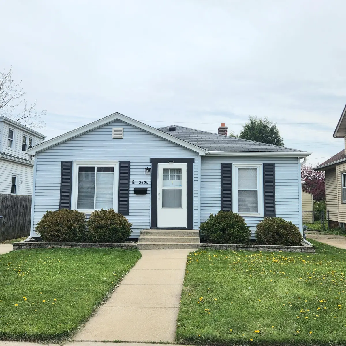 2609 Bate St, Racine, WI 53403 - #1