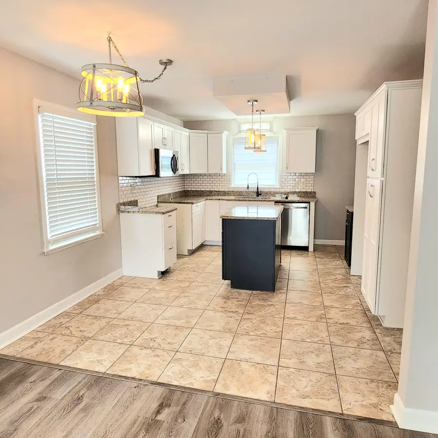 2609 Bate St, Racine, WI 53403 - #3
