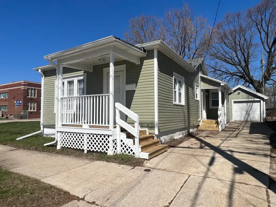 614 11th St, Racine, WI 53403 - #2