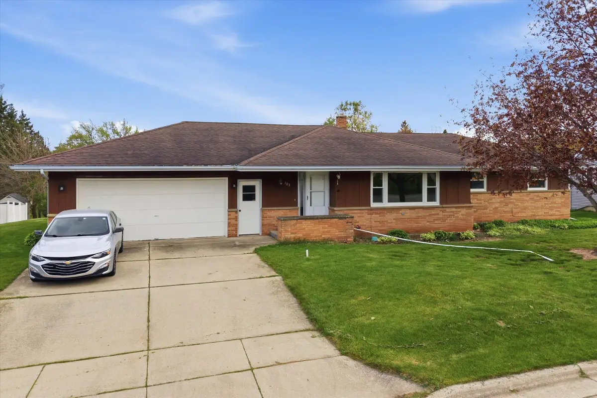 103 E Prospect St, Plymouth, WI 53073 - #1