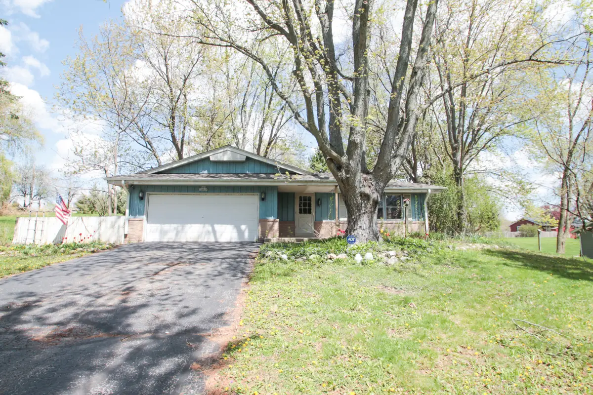 N65W28636 Hibritten Way, Merton, WI 53029 - #1