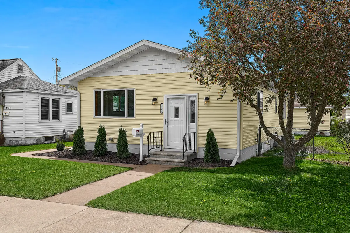 2304 Denton St, La Crosse, WI 54601 - #1