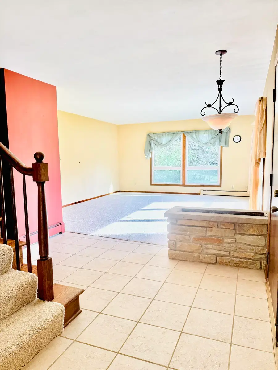 W360N7532 Thomas Dr, Oconomowoc, WI 53066 - #3