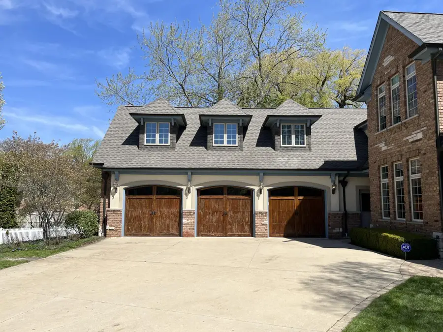 106 Michigan Ct, Racine, WI 53402 - #3