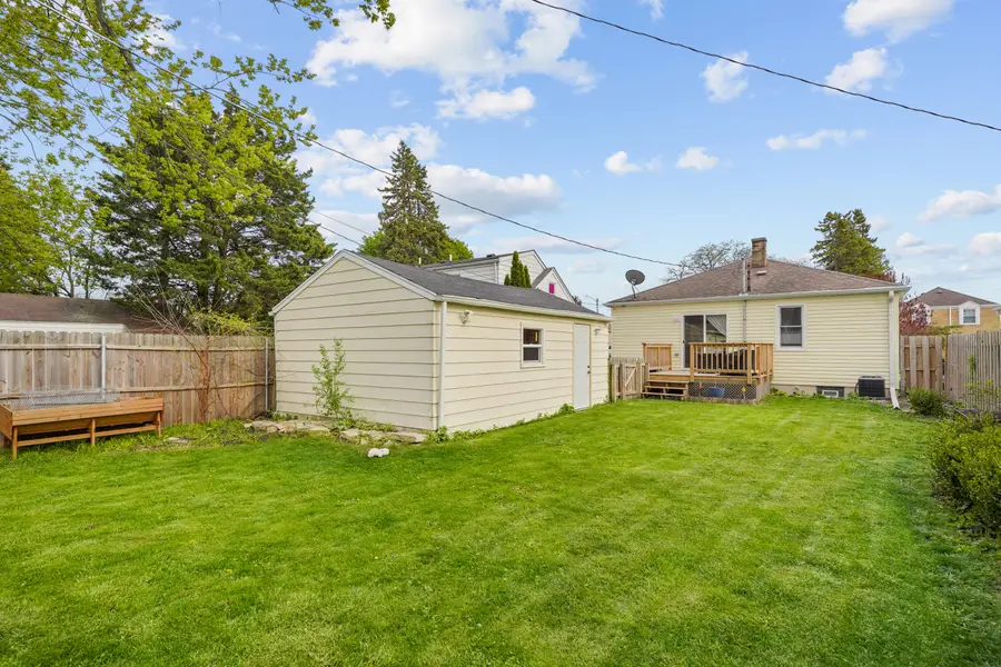 2704 Dwight St, Racine, WI 53403 - #2