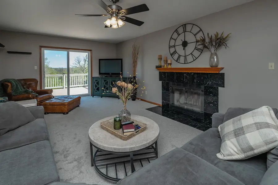 N75W23408 N Ridgeview Cir, Sussex, WI 53089 - #2