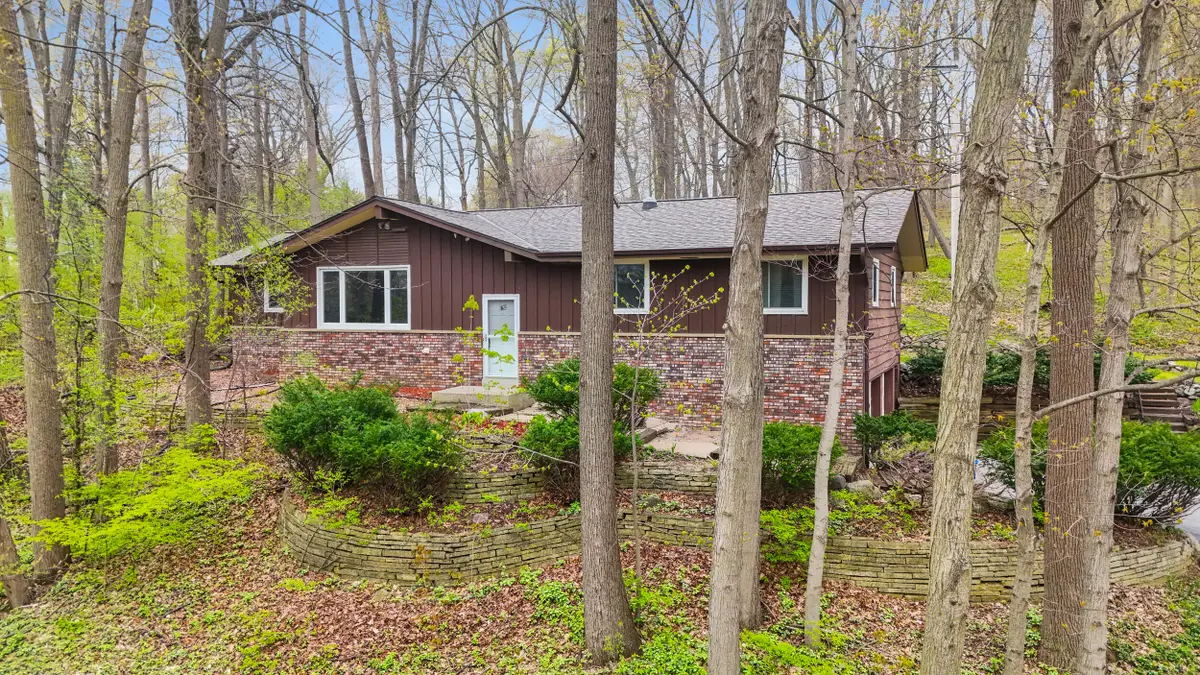 21195 Mary Lynn Dr, Brookfield, WI 53045 - #1