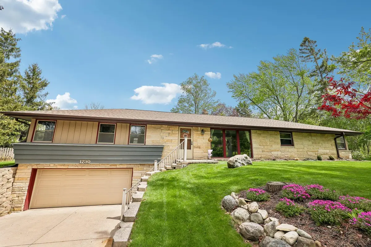 1730 S Lilly Ln, New Berlin, WI 53146 - #1