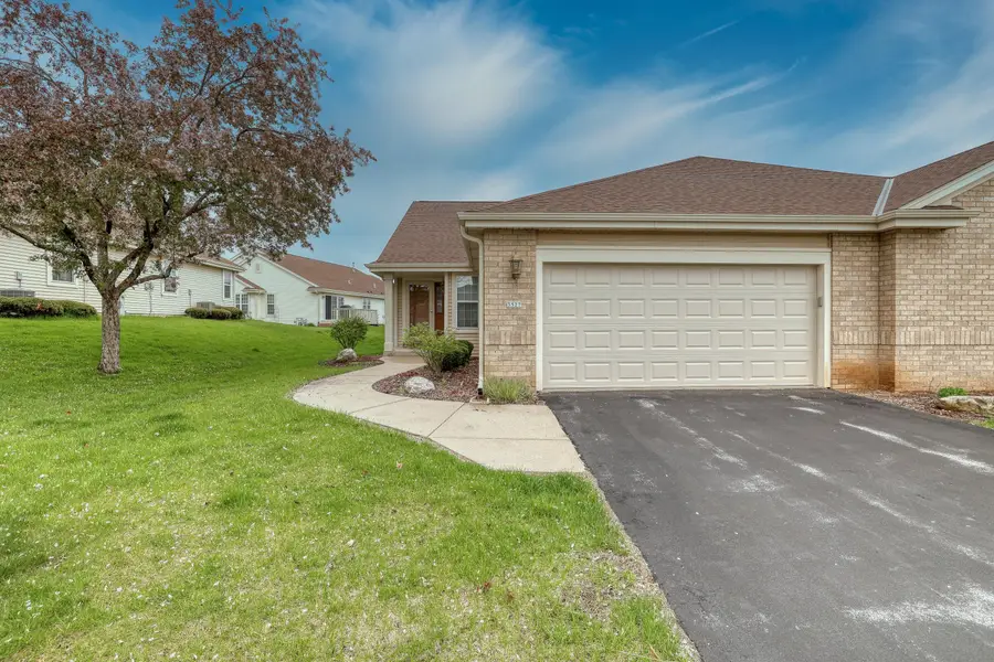 3527 Rapids Trl, Waukesha, WI 53189 - #3