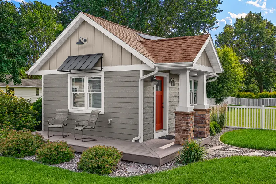 4026 Pineview St, Onalaska, WI 54650 - #3
