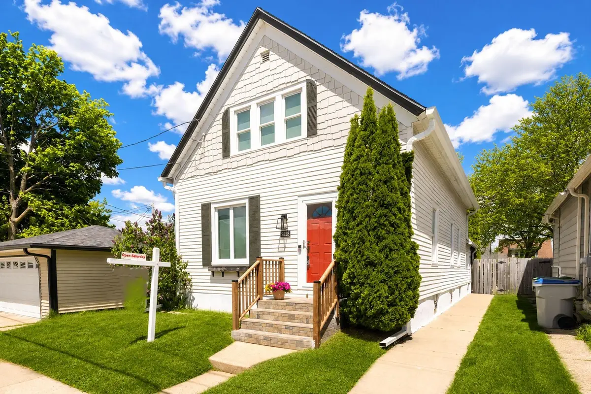 2228 E Euclid Ave, Milwaukee, WI 53207 - #1