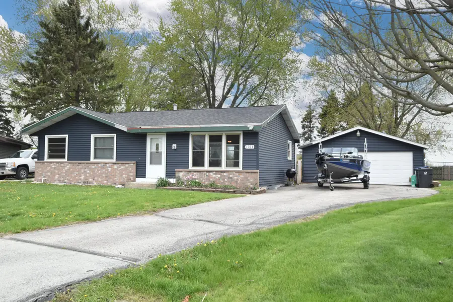 1721 Stoddard Cir, Mount Pleasant, WI 53406 - #2
