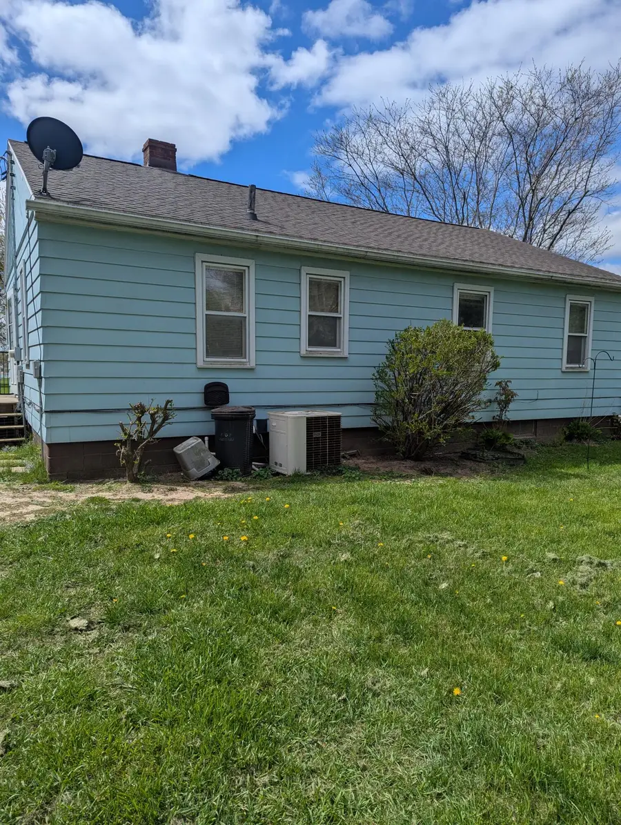 707 Packard St, Tomah, WI 54660 - #3