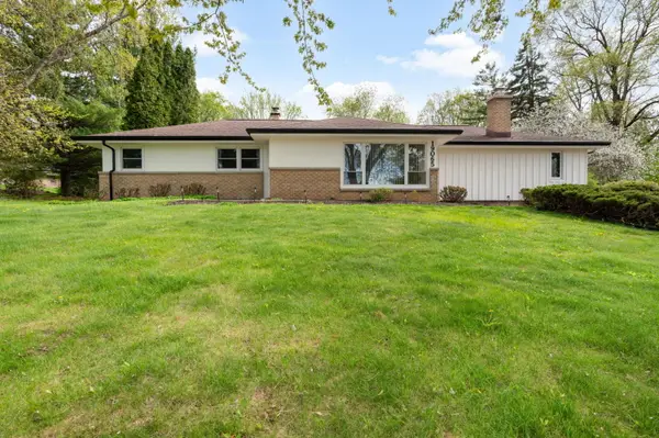 19065 North Hills Dr, Brookfield, WI 53045