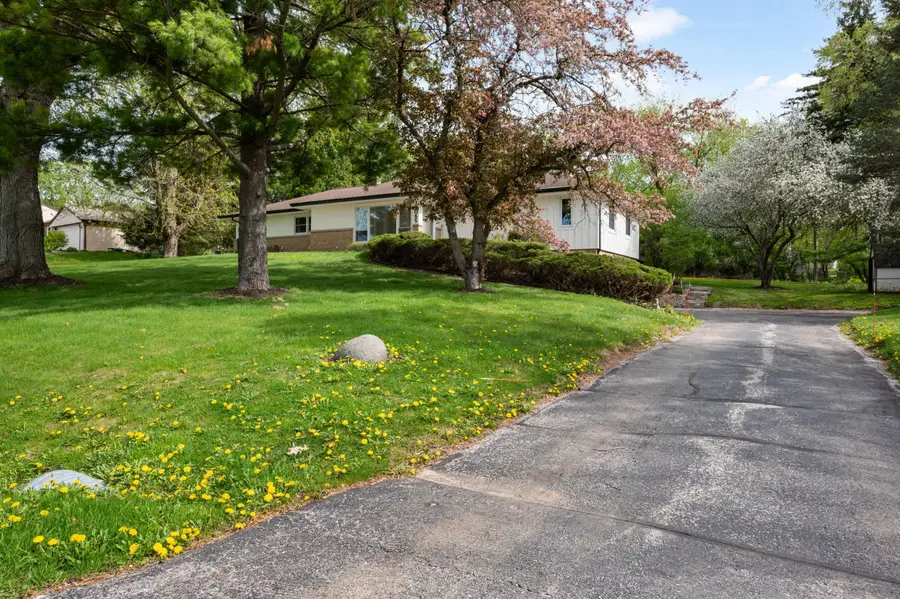 19065 North Hills Dr, Brookfield, WI 53045 - #3
