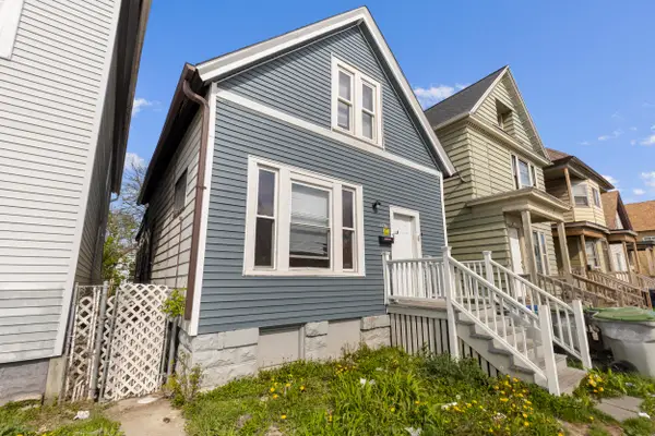 1567 S Cesar E Chavez Dr, Milwaukee, WI 53204