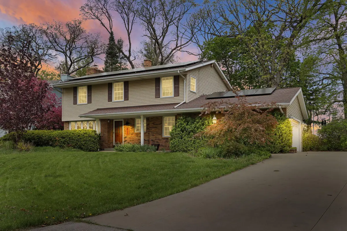 8715 108th Ave, Pleasant Prairie, WI 53158 - #1