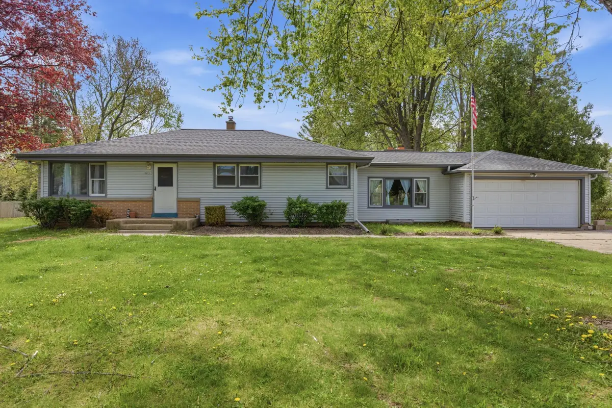 10101 W Beechwood Ave, Milwaukee, WI 53224 - #1