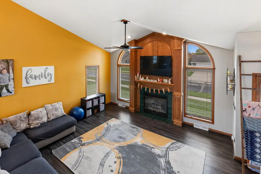 210 Dream Catcher Dr, Kewaskum, WI 53040 - #2