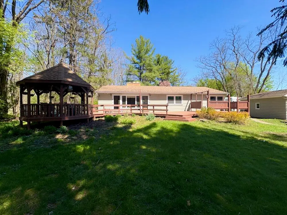 N55W30513 County Rd K Hwy, Hartland, WI 53029 - #1