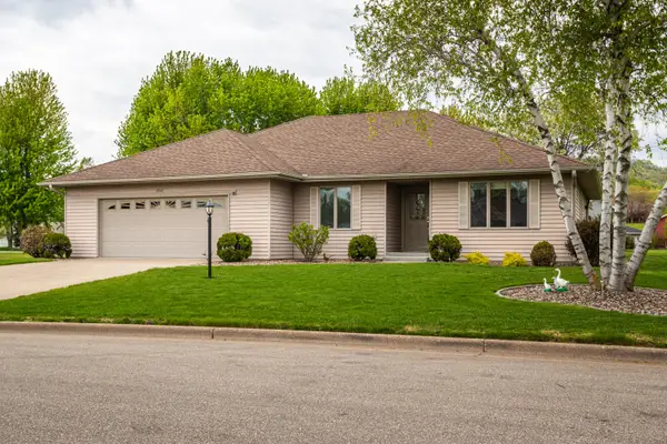 2723 S Meadow Lark Ln, Holmen, WI 54636