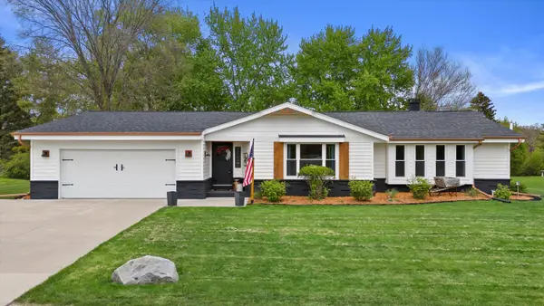 W163S7346 Bay Lane Dr, Muskego, WI 53150