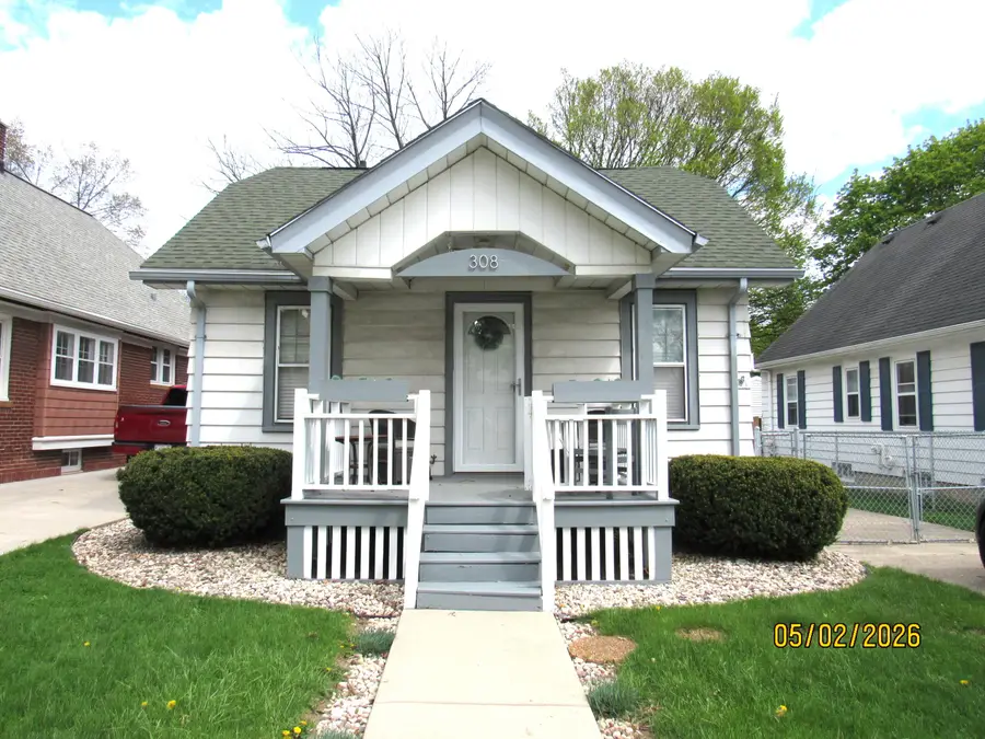 308 N 70th St, Wauwatosa, WI 53213 - #2