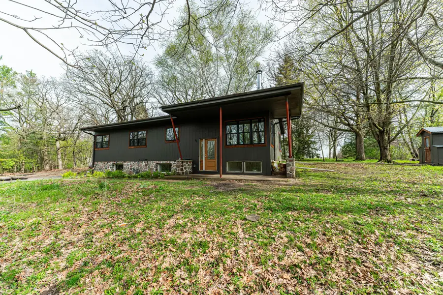 203 Prairie View Dr, North Prairie, WI 53153 - #2