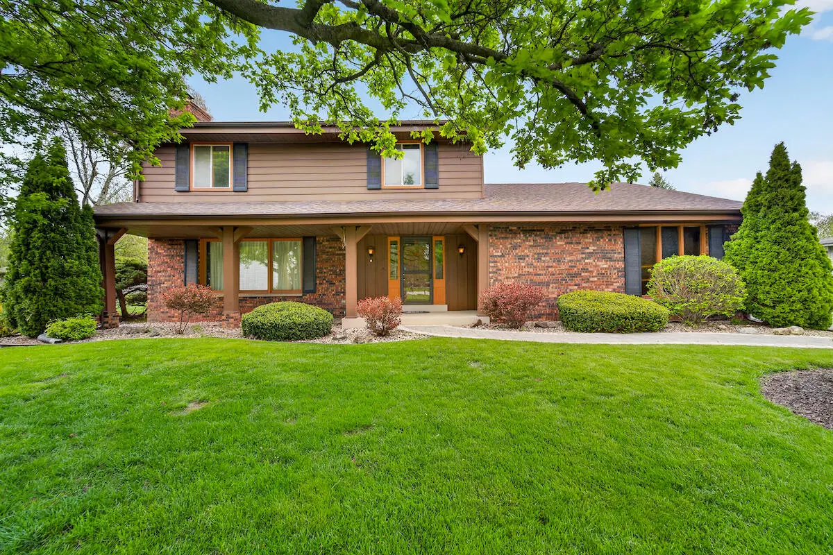 4332 Chekanoff Dr, Mount Pleasant, WI 53403 - #1