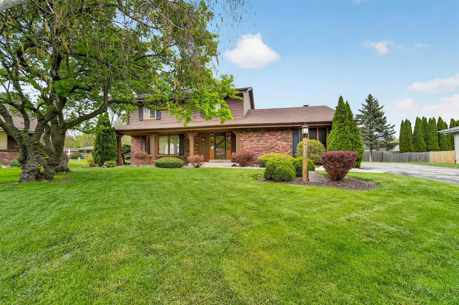 4332 Chekanoff Dr, Mount Pleasant, WI 53403 - #2
