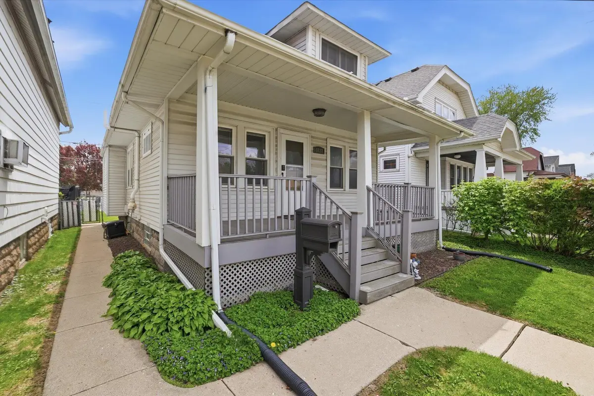5827 W Rogers St, West Allis, WI 53219 - #1