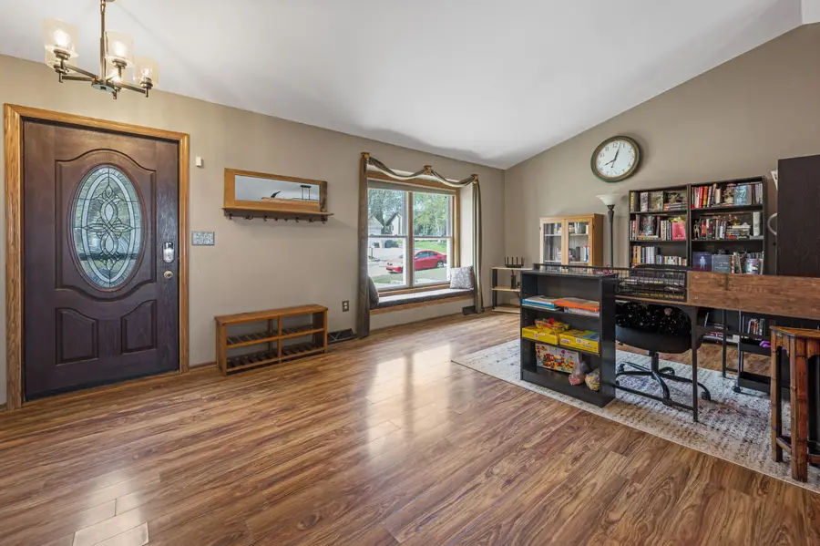 9340 W Arch Ave, Milwaukee, WI 53224 - #3