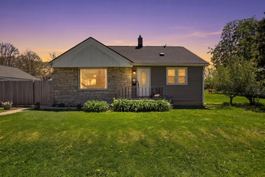 3809 E Morris Ave, Cudahy, WI 53110 - #2