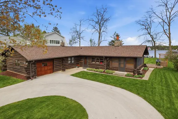 W322N7526 Reddelien Rd, Merton, WI 53029