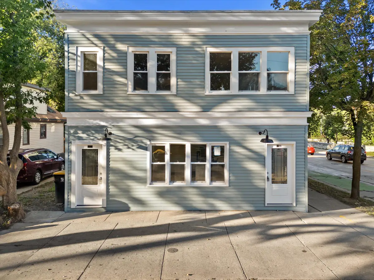 6800 Auburn Ave, Wauwatosa, WI 53213 - #1